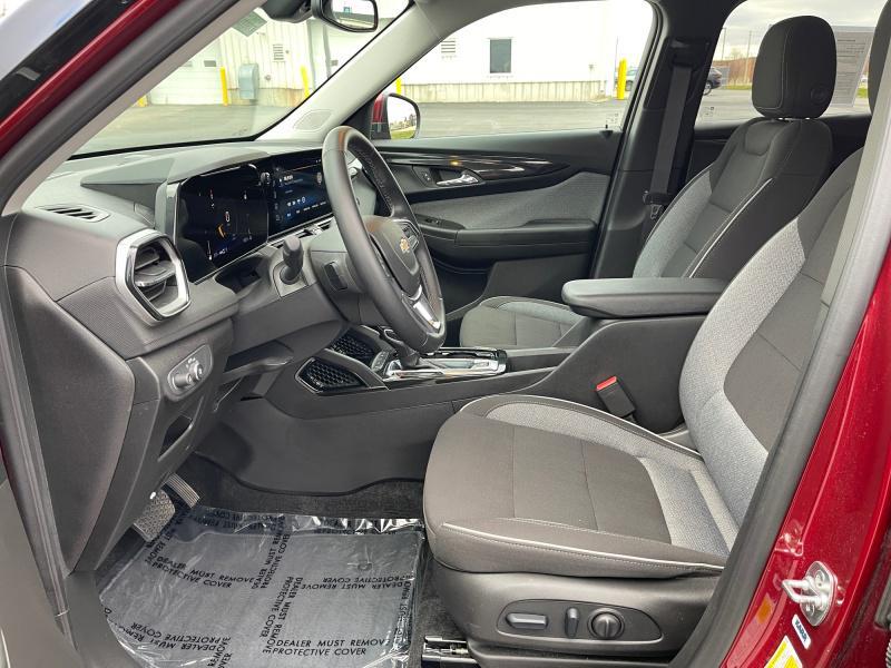 used 2025 Chevrolet TrailBlazer car, priced at $31,988