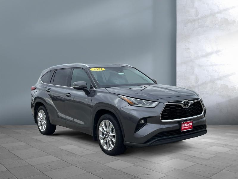 used 2021 Toyota Highlander car, priced at $34,326