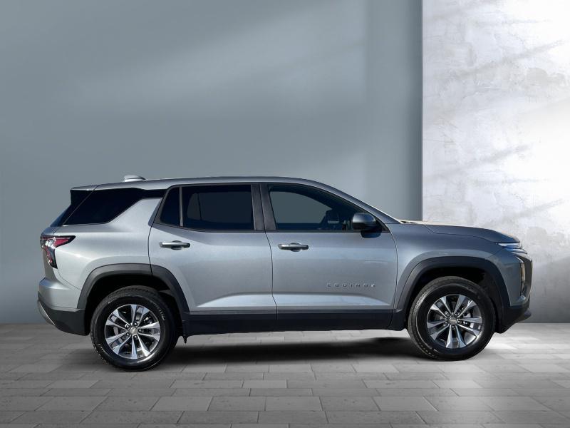 new 2026 Chevrolet Equinox car, priced at $32,659
