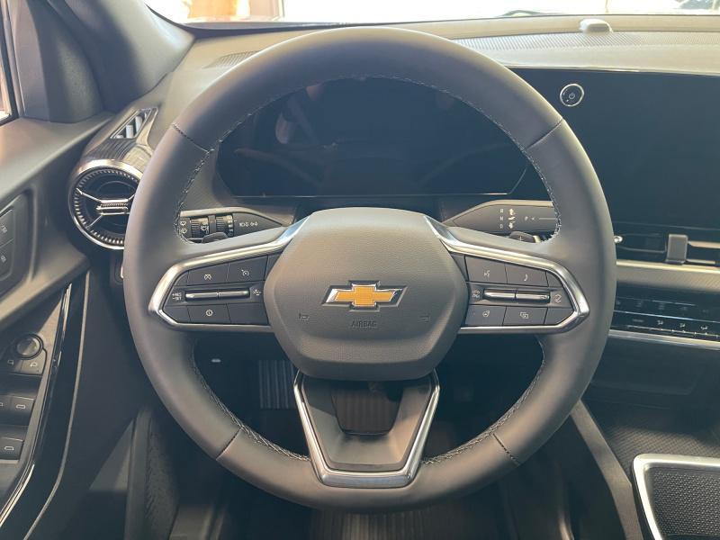 new 2026 Chevrolet Equinox car, priced at $32,659