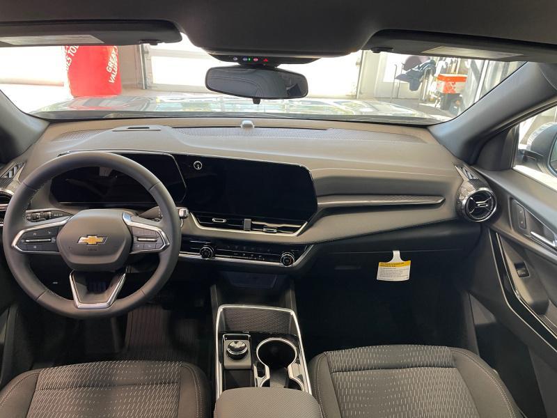 new 2026 Chevrolet Equinox car, priced at $32,659