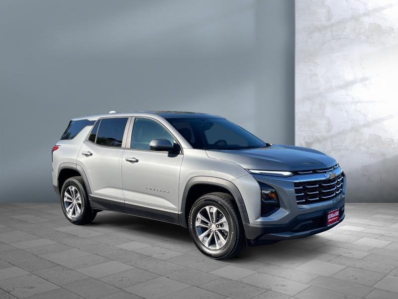 new 2026 Chevrolet Equinox car, priced at $32,659