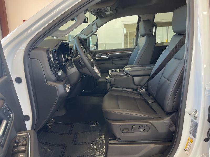 new 2025 GMC Sierra 2500 car, priced at $66,294