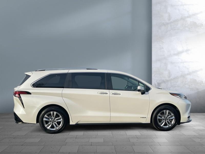 used 2021 Toyota Sienna car, priced at $47,977