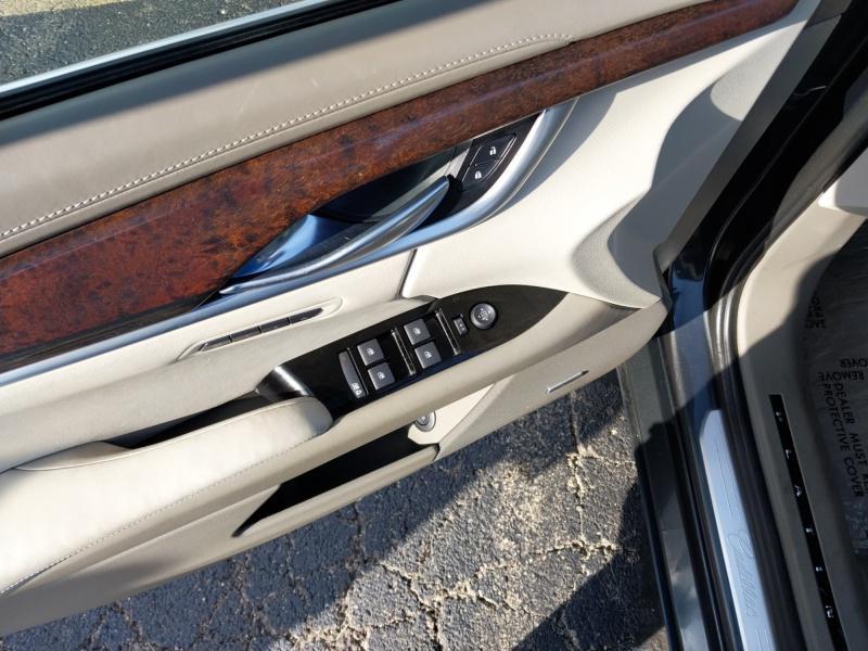 used 2013 Cadillac XTS car, priced at $13,681