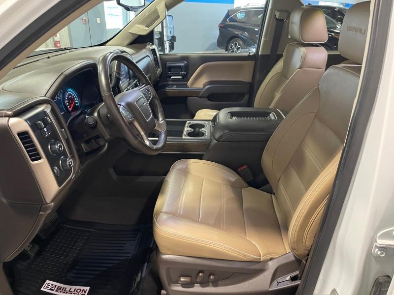 used 2018 GMC Sierra 1500 car, priced at $34,977