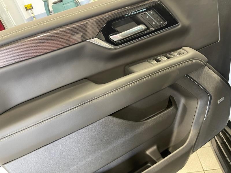 new 2025 GMC Yukon XL car, priced at $81,784