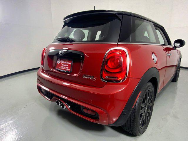 used 2018 MINI Hardtop car, priced at $19,990