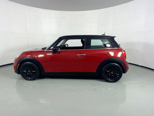 used 2018 MINI Hardtop car, priced at $19,990
