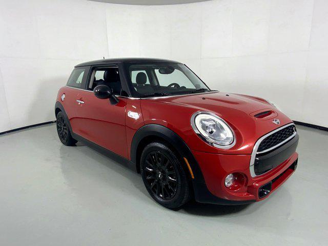 used 2018 MINI Hardtop car, priced at $19,990