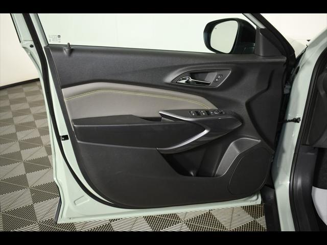 new 2025 Chevrolet Trax car, priced at $26,190