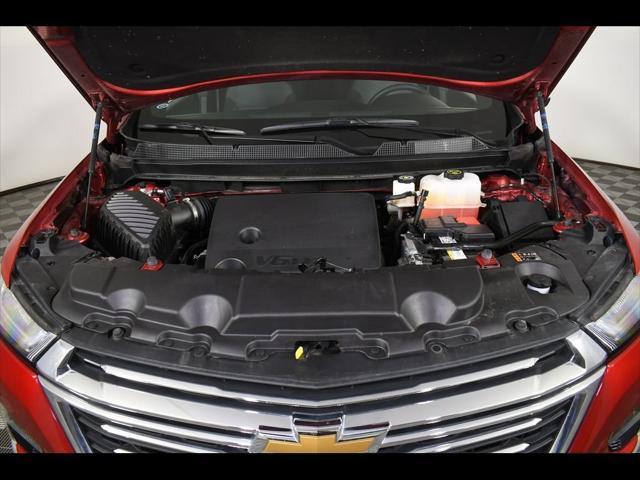 used 2024 Chevrolet Traverse car, priced at $37,897