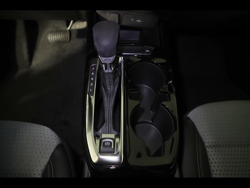 new 2025 Chevrolet Trax car, priced at $25,250