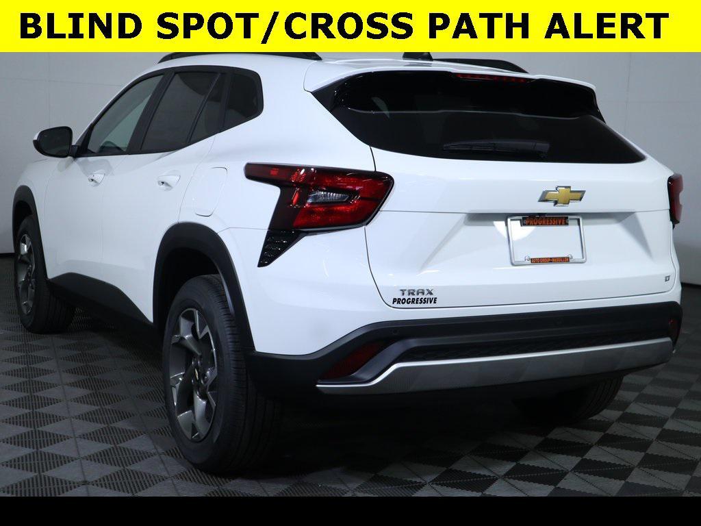 new 2025 Chevrolet Trax car, priced at $25,250
