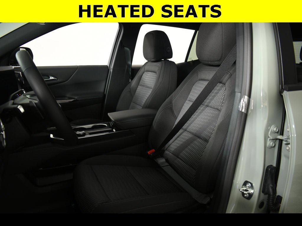 new 2026 Chevrolet Equinox car, priced at $30,320