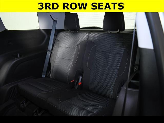 used 2023 GMC Acadia car, priced at $33,887
