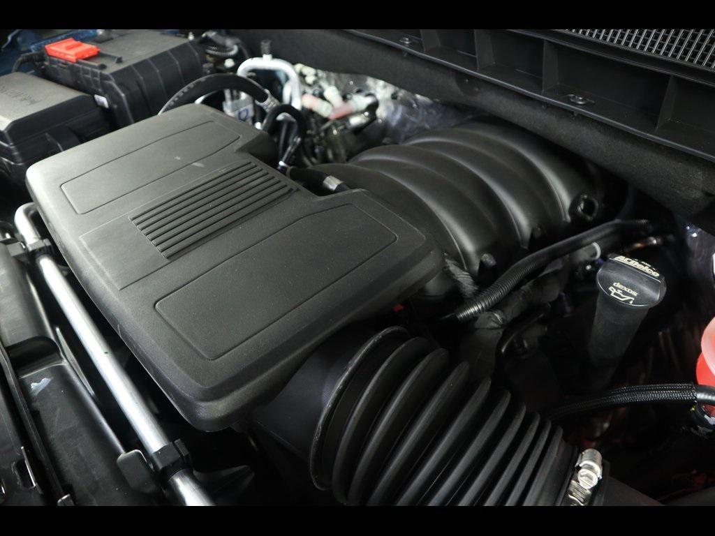 new 2025 Chevrolet Suburban car, priced at $76,100