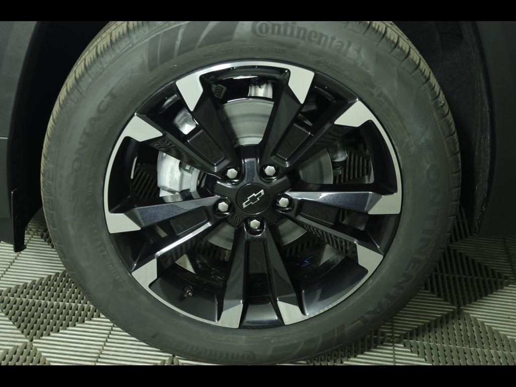 new 2026 Chevrolet Equinox car, priced at $40,945