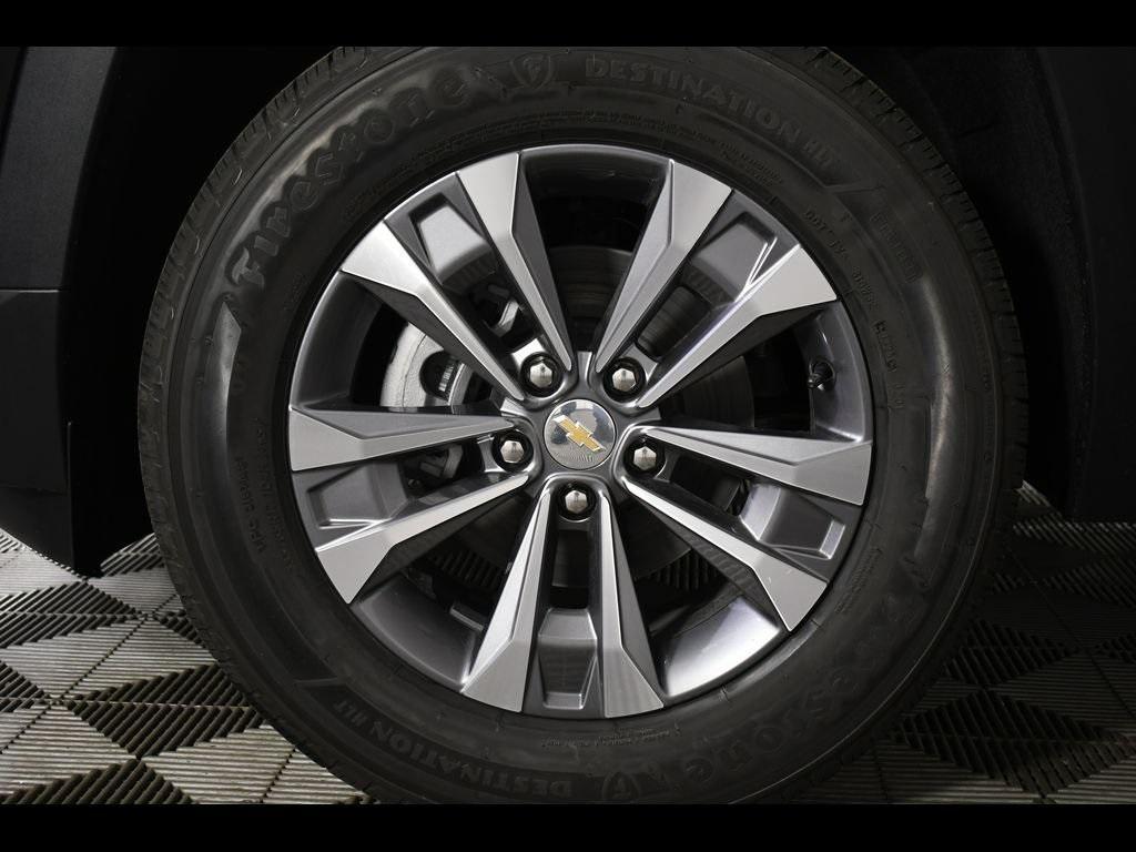 new 2026 Chevrolet Equinox car, priced at $29,340