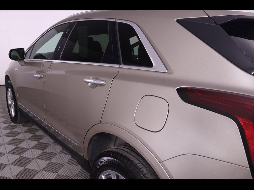 used 2022 Cadillac XT5 car, priced at $39,327