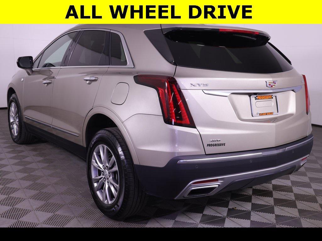 used 2022 Cadillac XT5 car, priced at $39,327