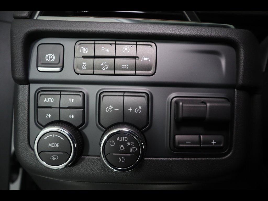 new 2025 Chevrolet Suburban car, priced at $95,695