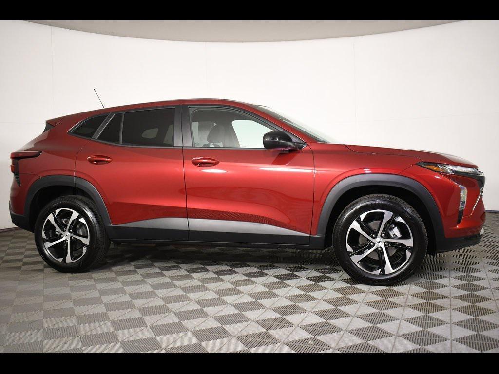 used 2024 Chevrolet Trax car, priced at $23,565