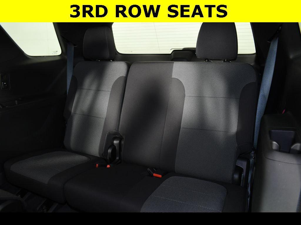 used 2023 Chevrolet Traverse car, priced at $30,000