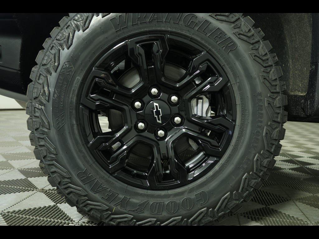 new 2025 Chevrolet Silverado 1500 car, priced at $69,918