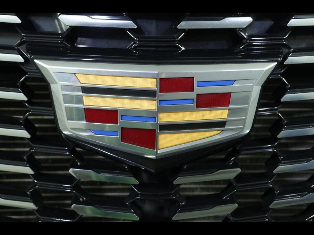 used 2022 Cadillac XT5 car, priced at $36,460