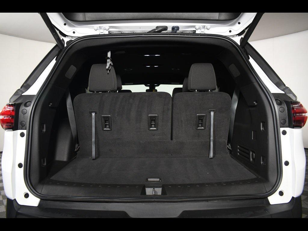 used 2023 Chevrolet Traverse car, priced at $29,697