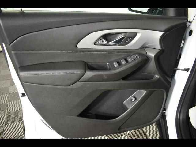 used 2022 Chevrolet Traverse car, priced at $32,997