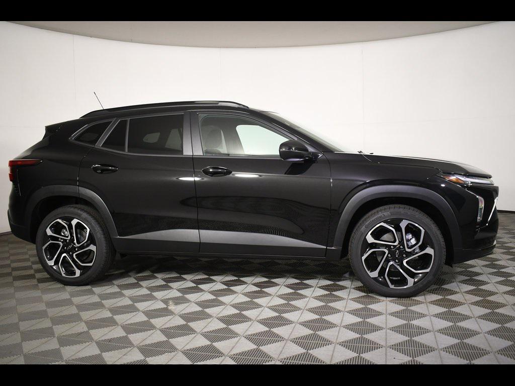 new 2025 Chevrolet Trax car, priced at $28,149