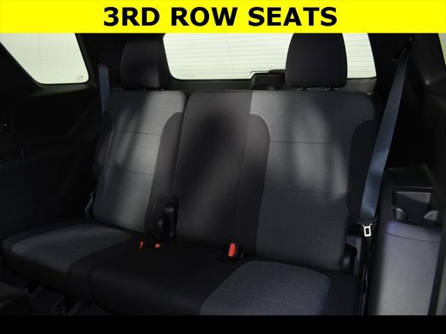 used 2023 Chevrolet Traverse car, priced at $35,897