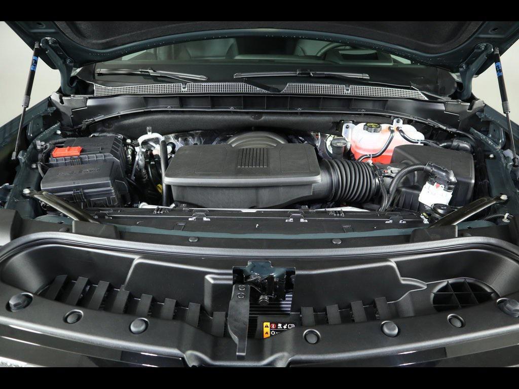 new 2025 Chevrolet Suburban car, priced at $84,395