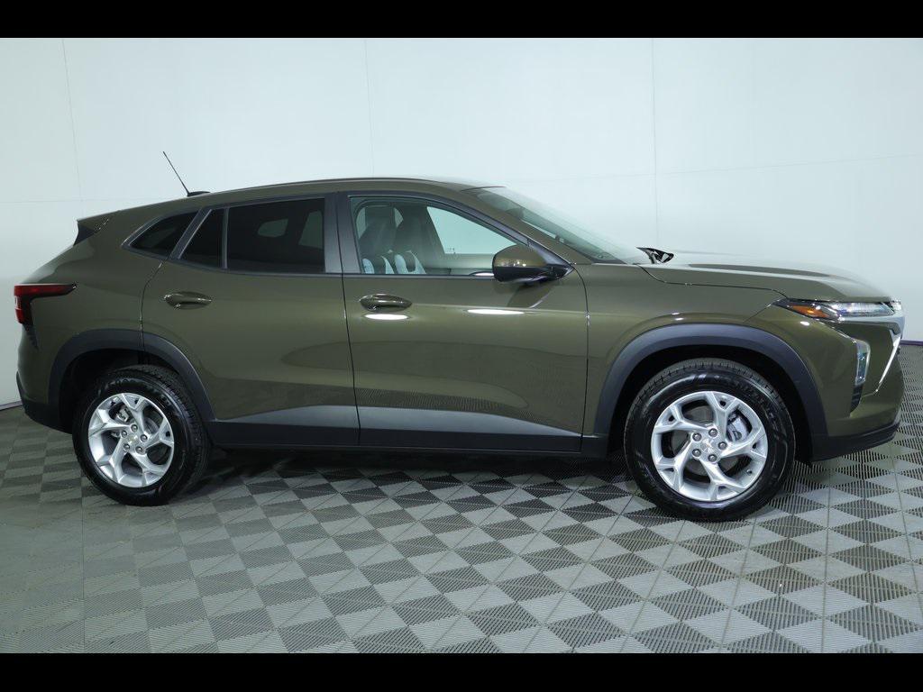 used 2024 Chevrolet Trax car, priced at $20,137