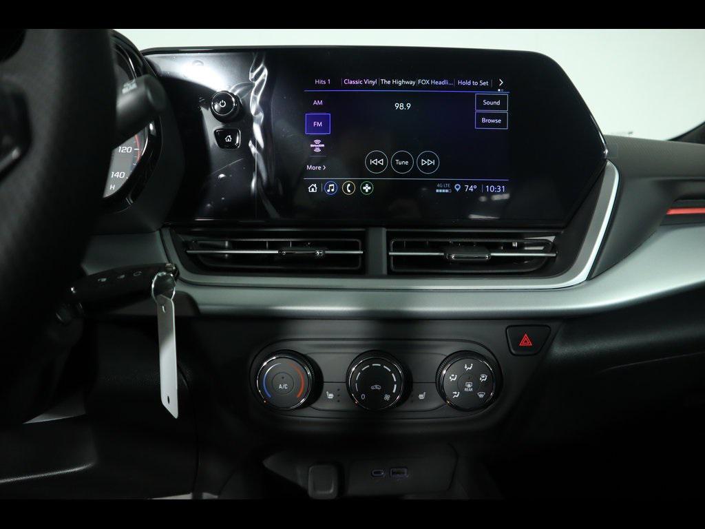 new 2025 Chevrolet Trax car, priced at $21,245