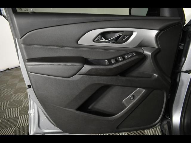 used 2023 Chevrolet Traverse car, priced at $29,051
