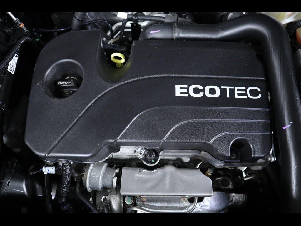 used 2022 Chevrolet Equinox car, priced at $19,697