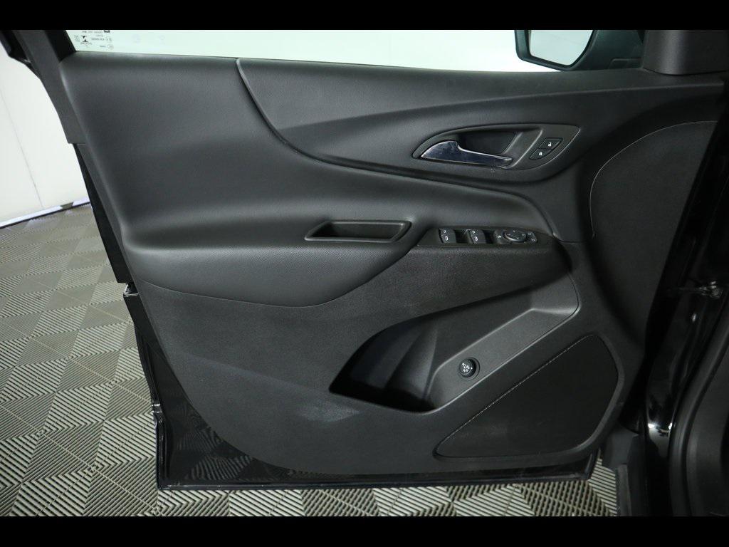 used 2022 Chevrolet Equinox car, priced at $19,697