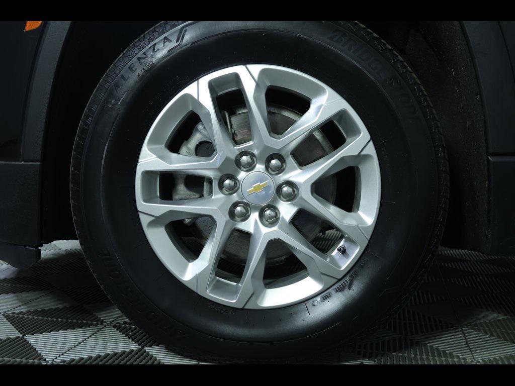 used 2023 Chevrolet Traverse car, priced at $31,319
