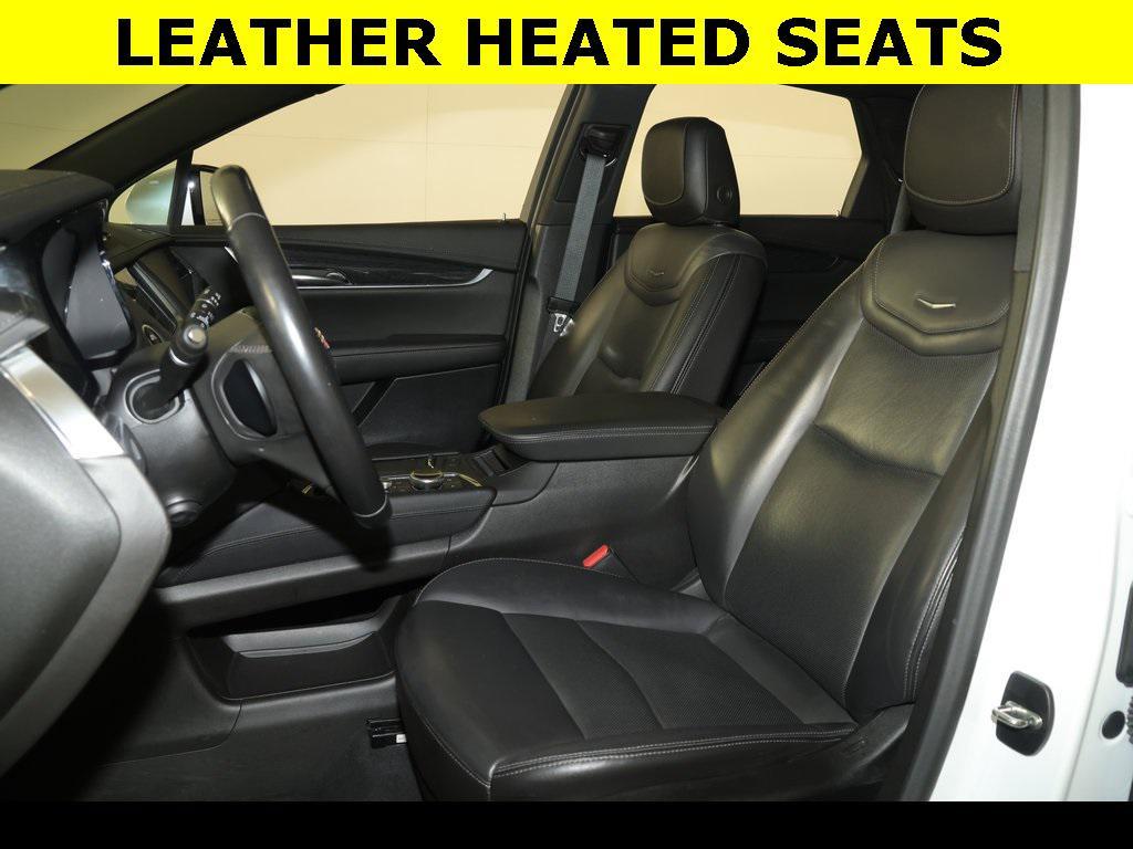 used 2022 Cadillac XT5 car, priced at $36,948