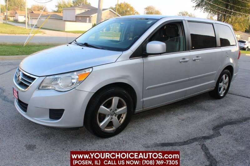 used 2009 Volkswagen Routan car, priced at $5,299