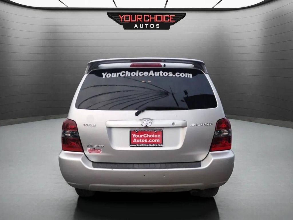 used 2007 Toyota Highlander car, priced at $7,999