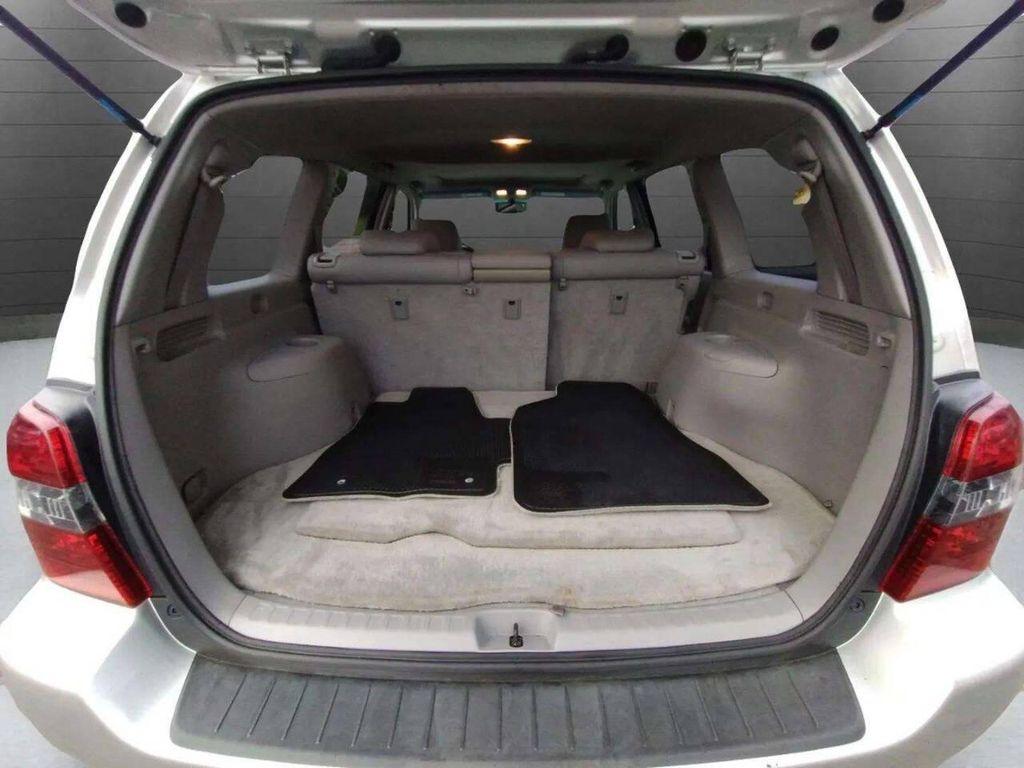 used 2007 Toyota Highlander car, priced at $7,999