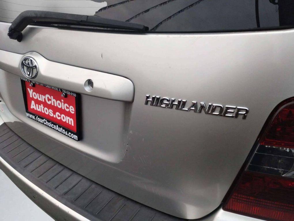 used 2007 Toyota Highlander car, priced at $7,999