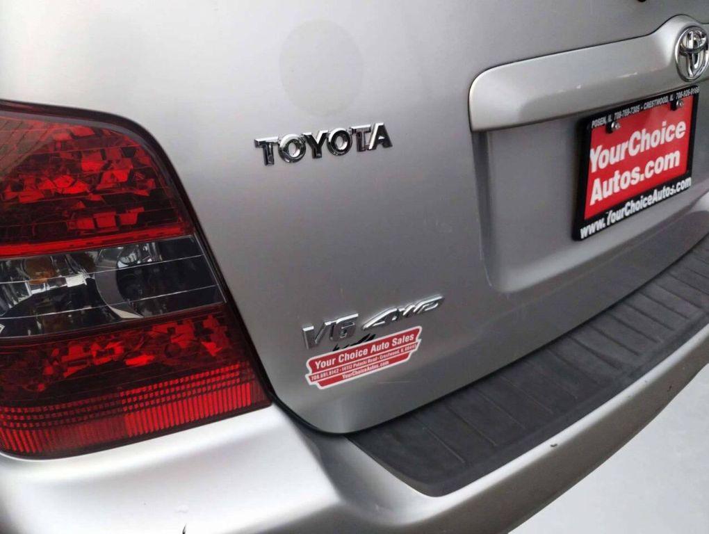 used 2007 Toyota Highlander car, priced at $7,999