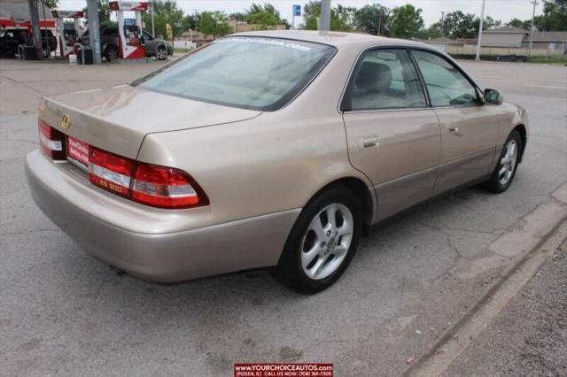 used 2001 Lexus ES 300 car, priced at $7,799