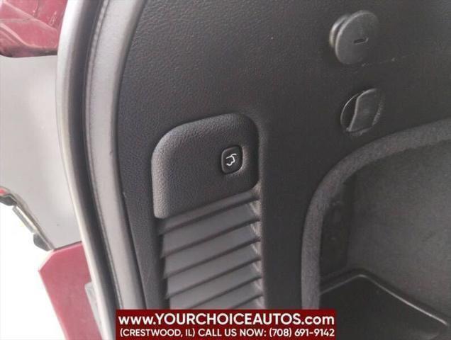 used 2015 Jeep Grand Cherokee car, priced at $13,999