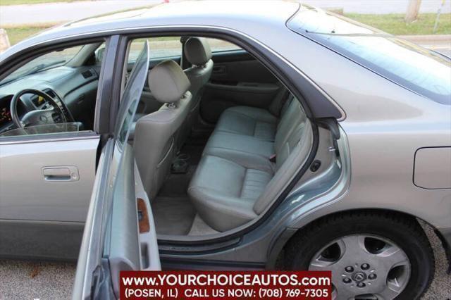 used 2000 Lexus ES 300 car, priced at $4,299